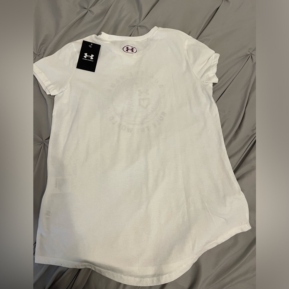 Brand New Under armour girls T-shirt - Picture 3 of 3